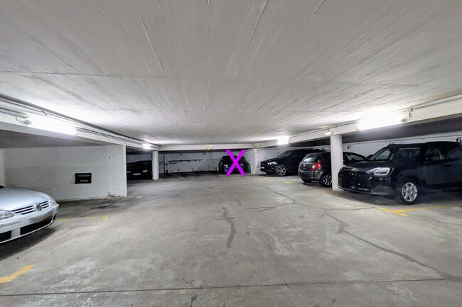 Tiefgaragenstellplatz
